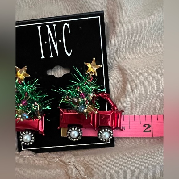 FINAL SALE! NEW I.N.C. Christmas Truck with Garland Tree Earrings! - Picture 6 of 7